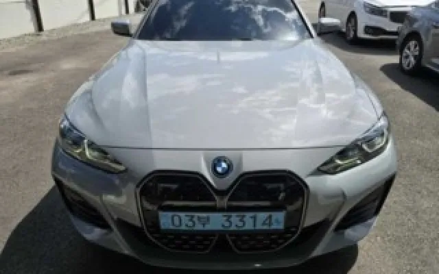 인천저신용중고차전액할부여유자금 i4 eDrive 40 매물 사진 2 - 2022/09 88,428km